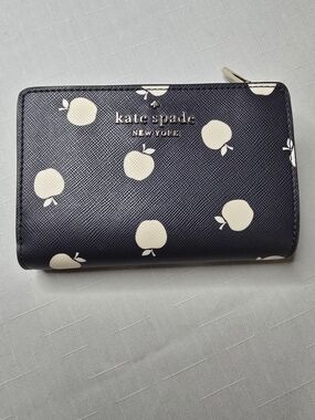 kate spade New York Staci Navy Wallet With Apple Orchard Print Whimsy